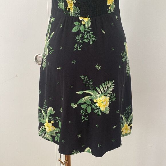 Urban Outfitters Cassia Black Floral Puff Sleeve Mini Dress Size Small - Picture 8 of 16